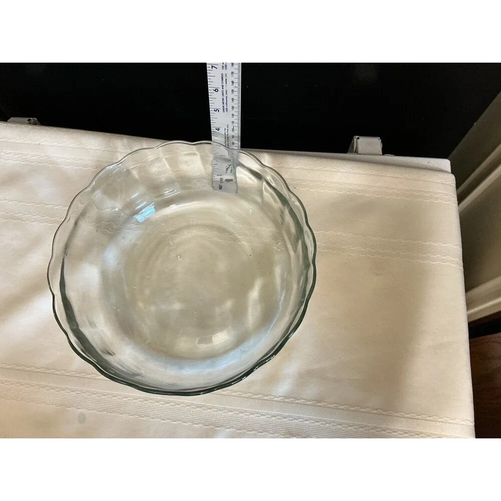 Large clear glass scalloped edge Large clear glass scalloped edge serving bowl